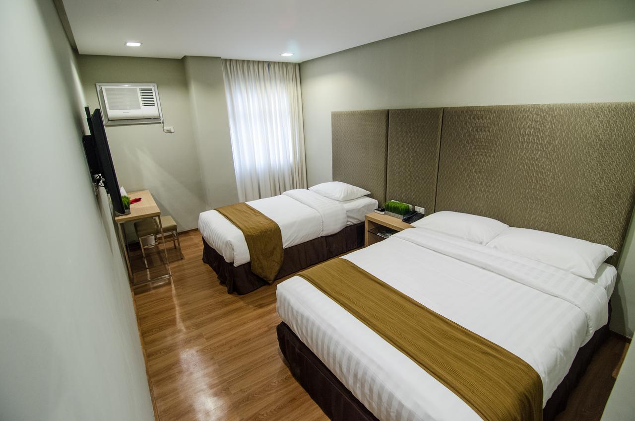 Madison Hotel Phl Iloilo City Bagian luar foto