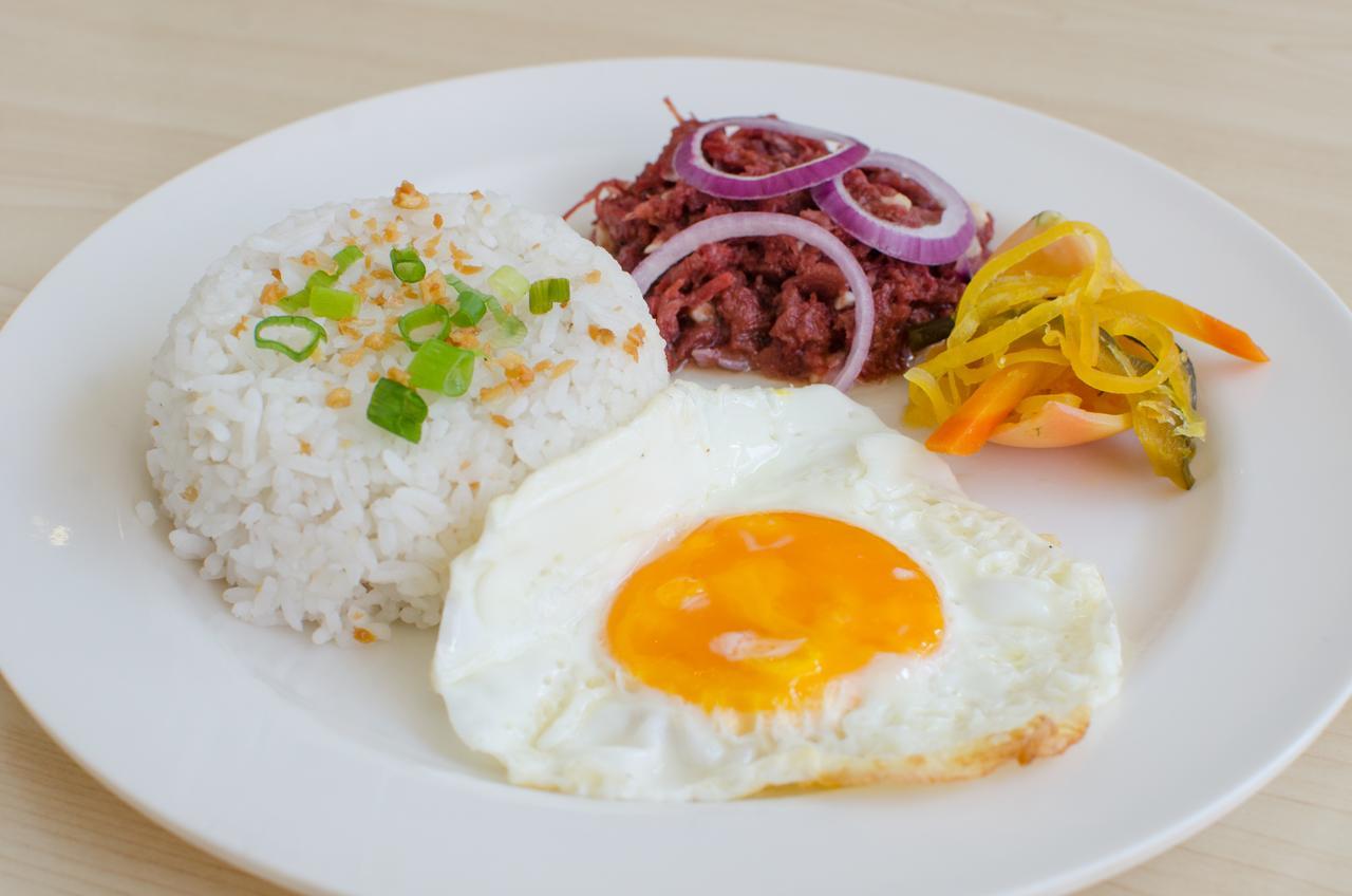 Madison Hotel Phl Iloilo City Bagian luar foto