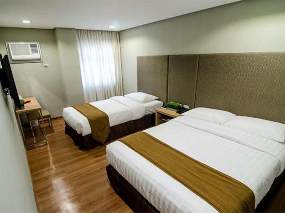 Madison Hotel Phl Iloilo City Bagian luar foto