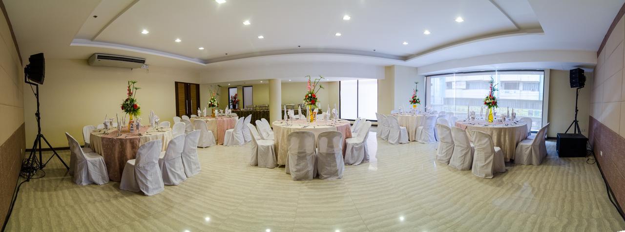 Madison Hotel Phl Iloilo City Bagian luar foto