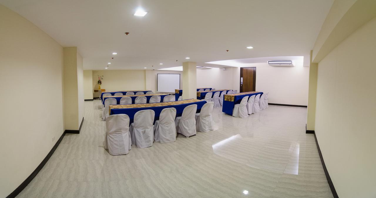 Madison Hotel Phl Iloilo City Bagian luar foto